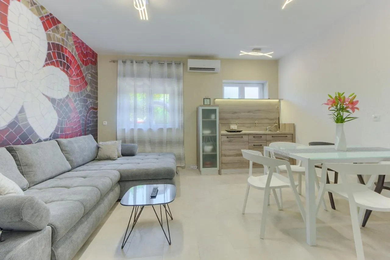 Apartment Bircic Kastela