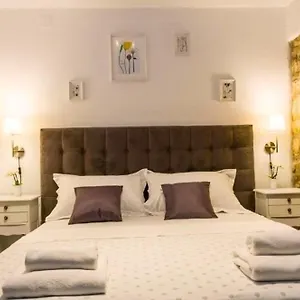 XIV Century Rooms krevet i doručak
